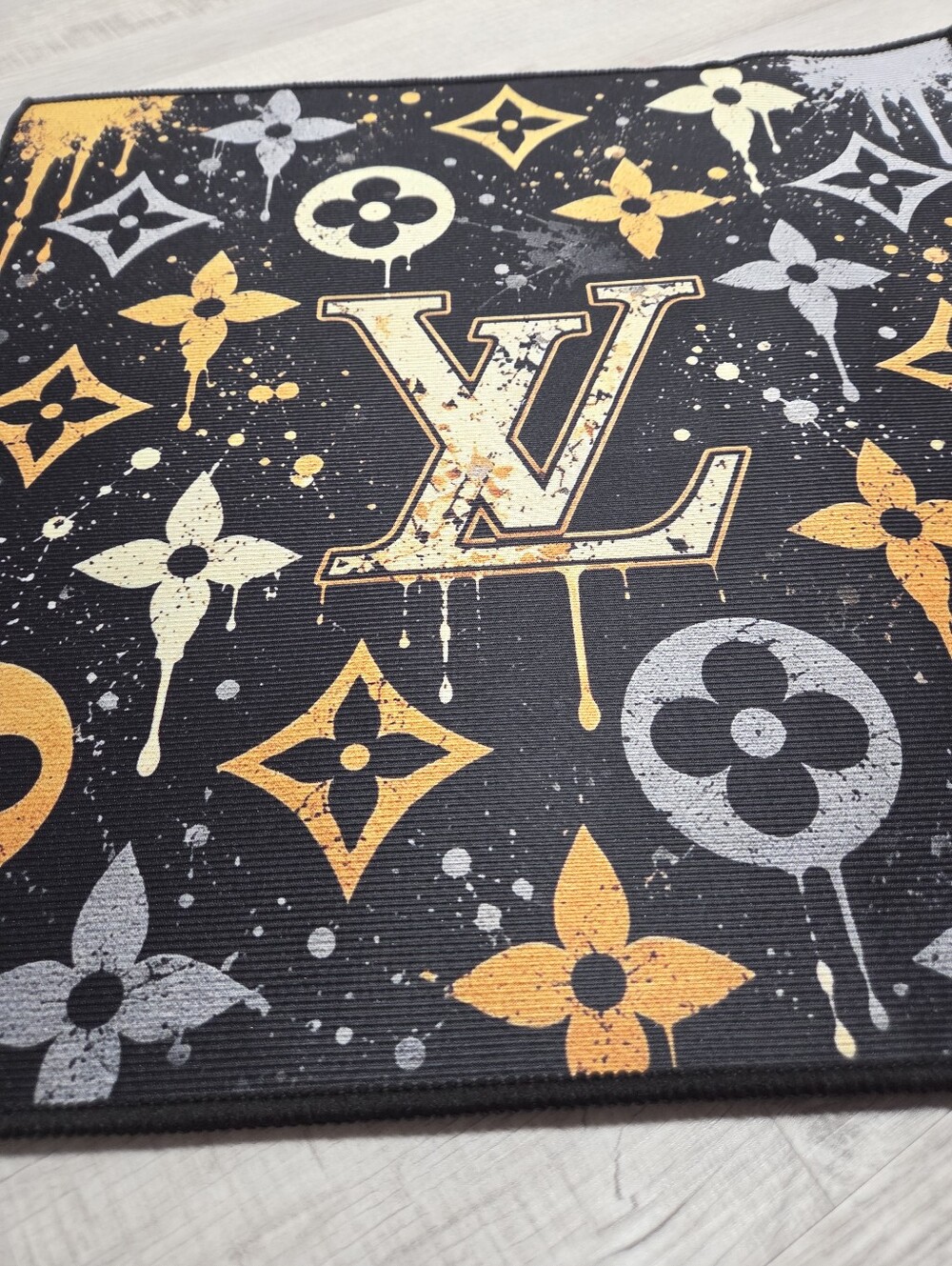 Custom LV Rugs - Picture 2 of 2